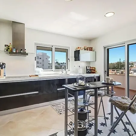 Nieuw Modern Met Alle Faciliteiten. לאגוּ‏ש