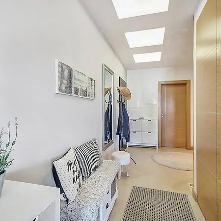 Nieuw Modern Met Alle Faciliteiten. דירה לאגוּ‏ש