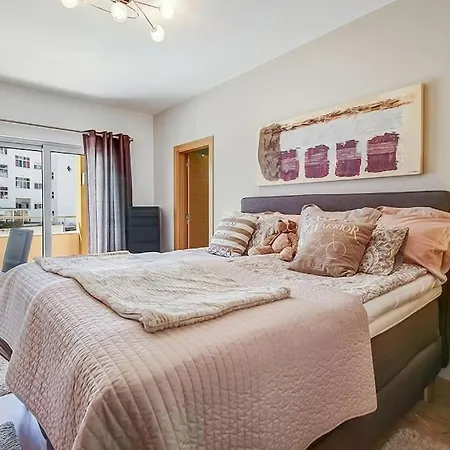 Nieuw Modern Met Alle Faciliteiten. * לאגוּ‏ש