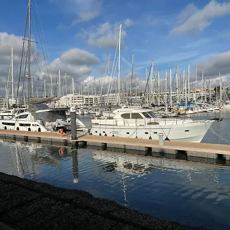 Nieuw Modern Met Alle Faciliteiten. דירה