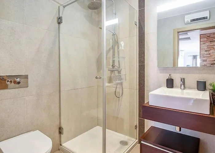 Nieuw Modern Met Alle Faciliteiten. شقة لاغوس