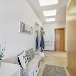 Nieuw Modern Met Alle Faciliteiten. Апартаменты Лагуш